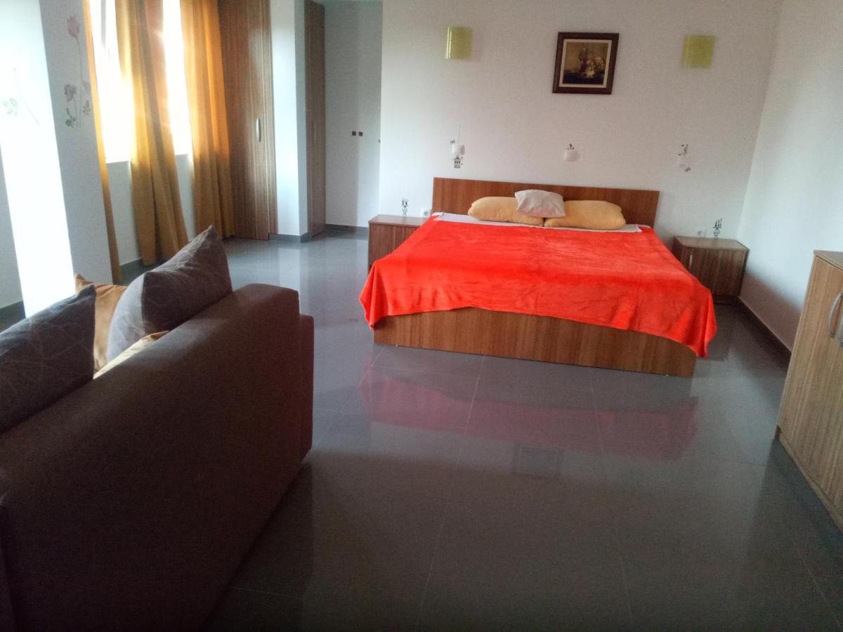 Yard House Trpejca Hotel Ohrid Eksteriør billede