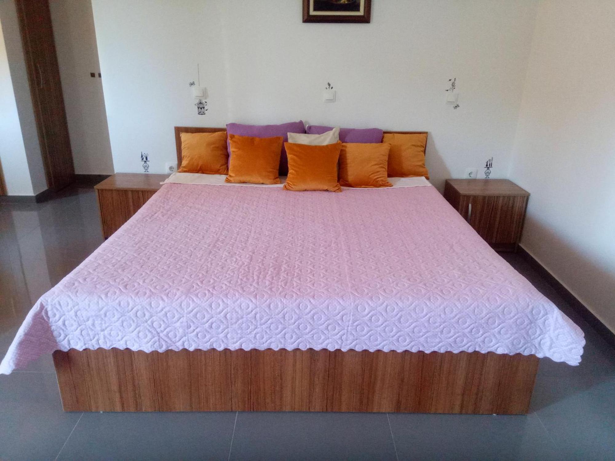 Yard House Trpejca Hotel Ohrid Værelse billede