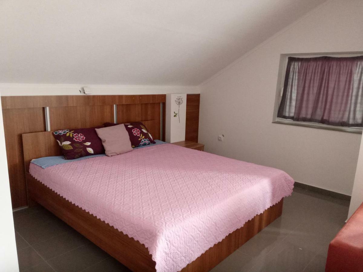 Yard House Trpejca Hotel Ohrid Eksteriør billede