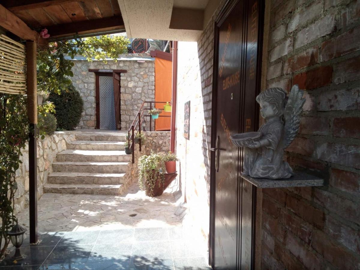 Yard House Trpejca Hotel Ohrid Eksteriør billede